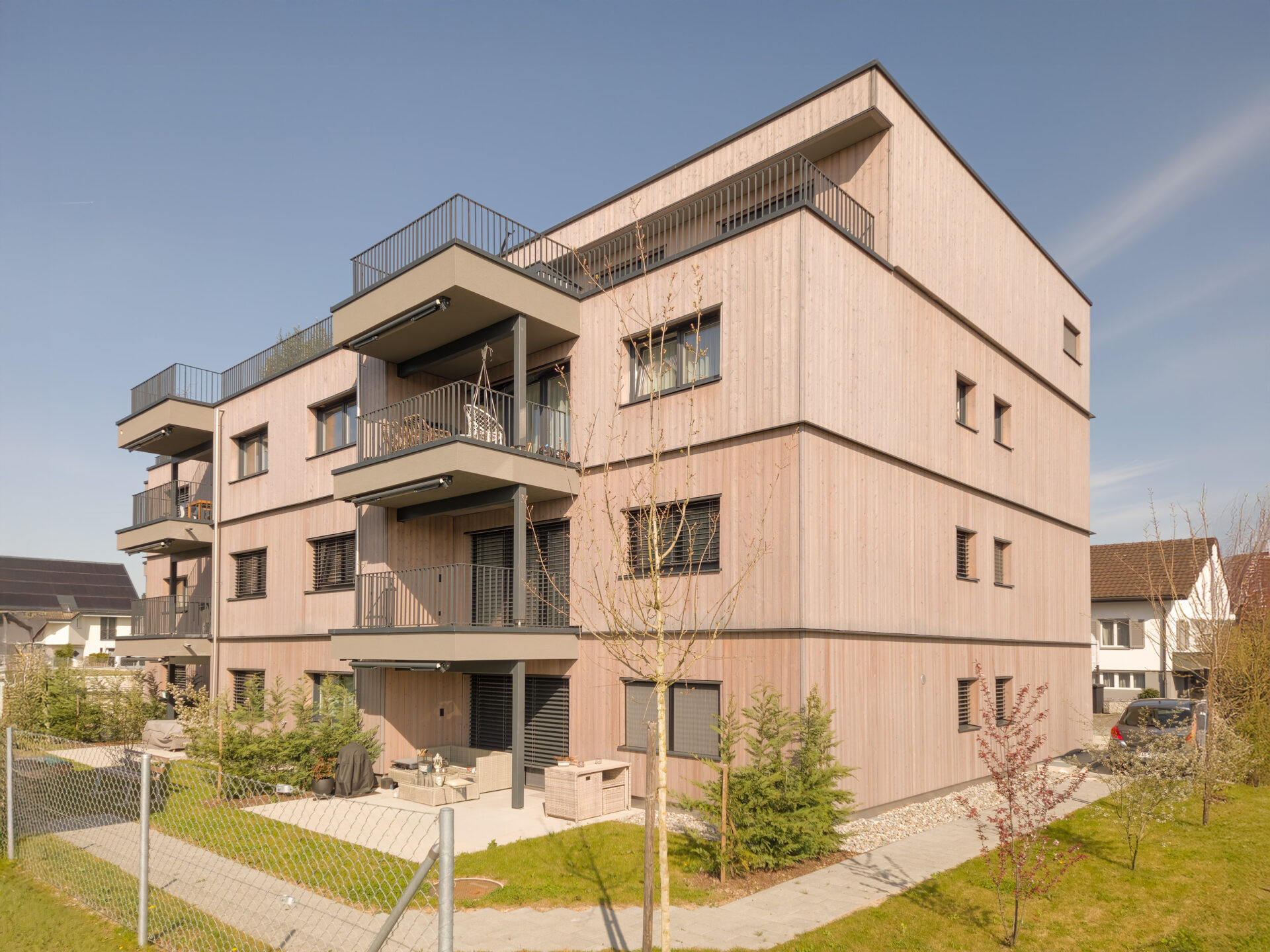 20250409_101557-enhanced-nr-ret