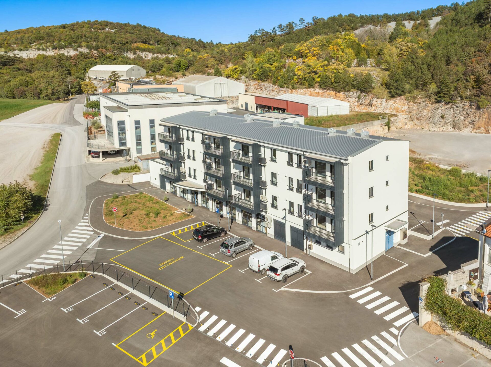 jelovica_sezana_web_jelovica_sezana_web_dji_0349-hdr_58_14